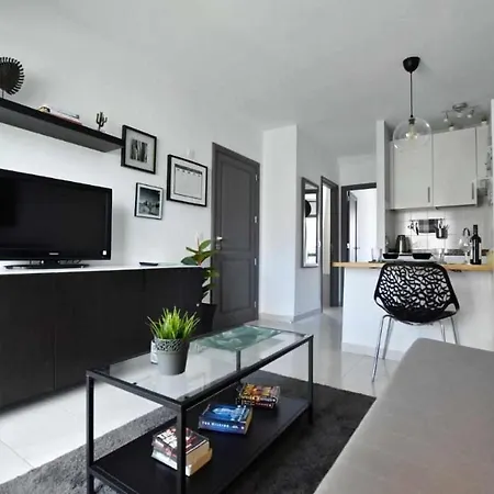 Holyhome White 305 Apartment